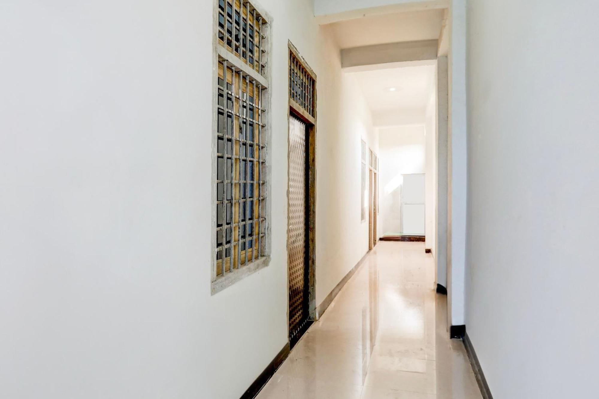 Hotel O Kanha Galaxy Brothers Group 坎普尔 外观 照片