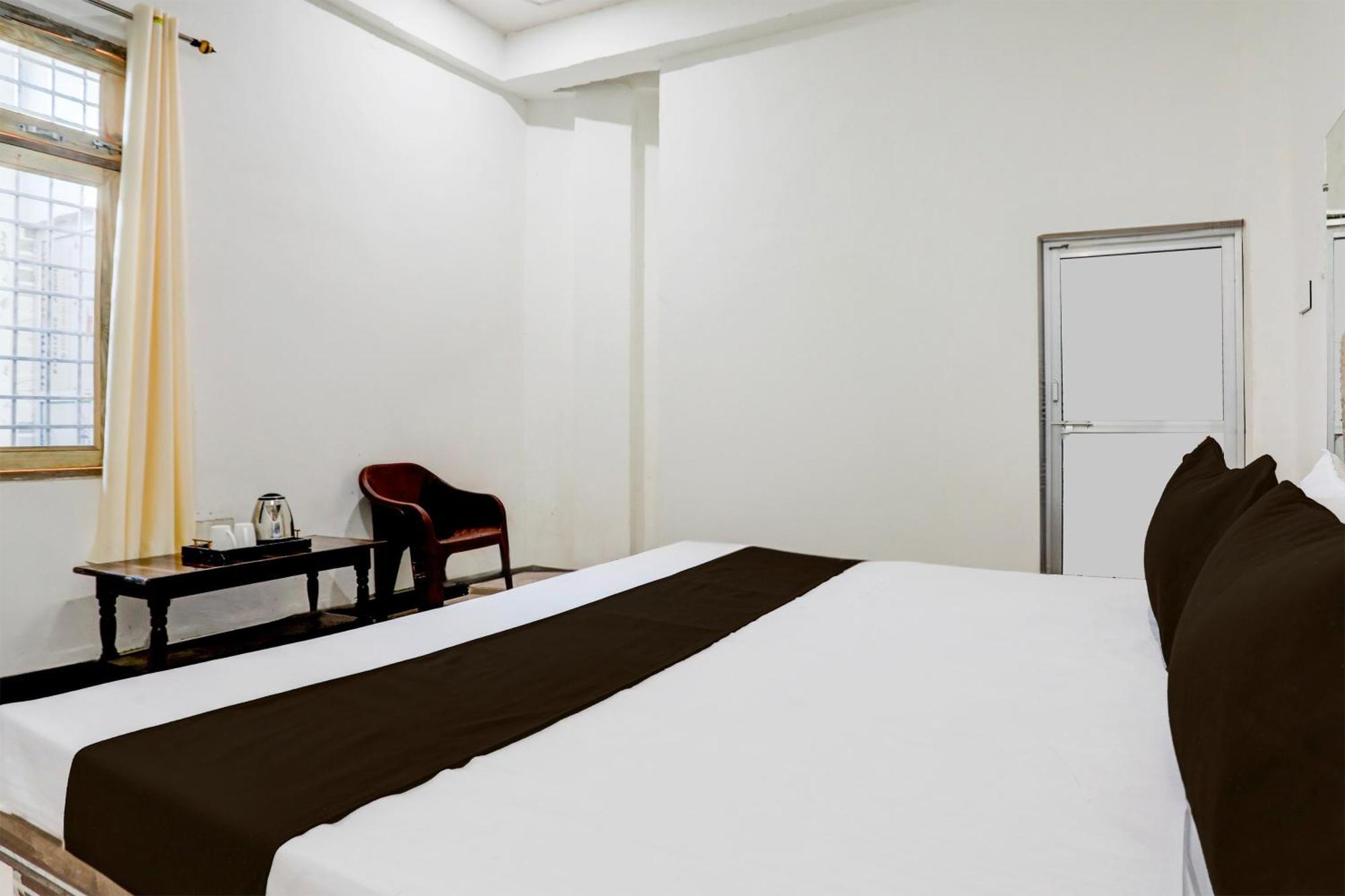 Hotel O Kanha Galaxy Brothers Group 坎普尔 外观 照片